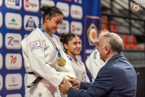Avropa Kuboku: Millimiz 7 medalla 3-cü oldu - FOTOLAR